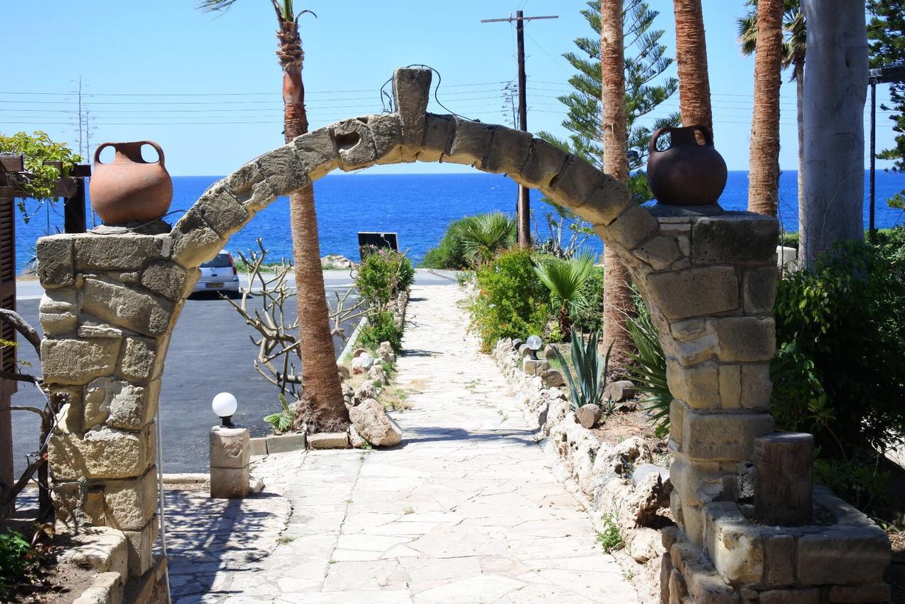 Kissonerga Beach Apartment Paphos Exterior photo